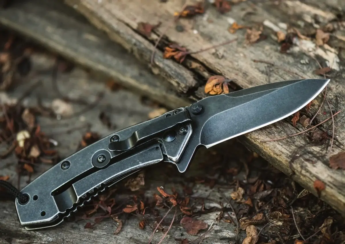 Tactical Knife Specialized Features